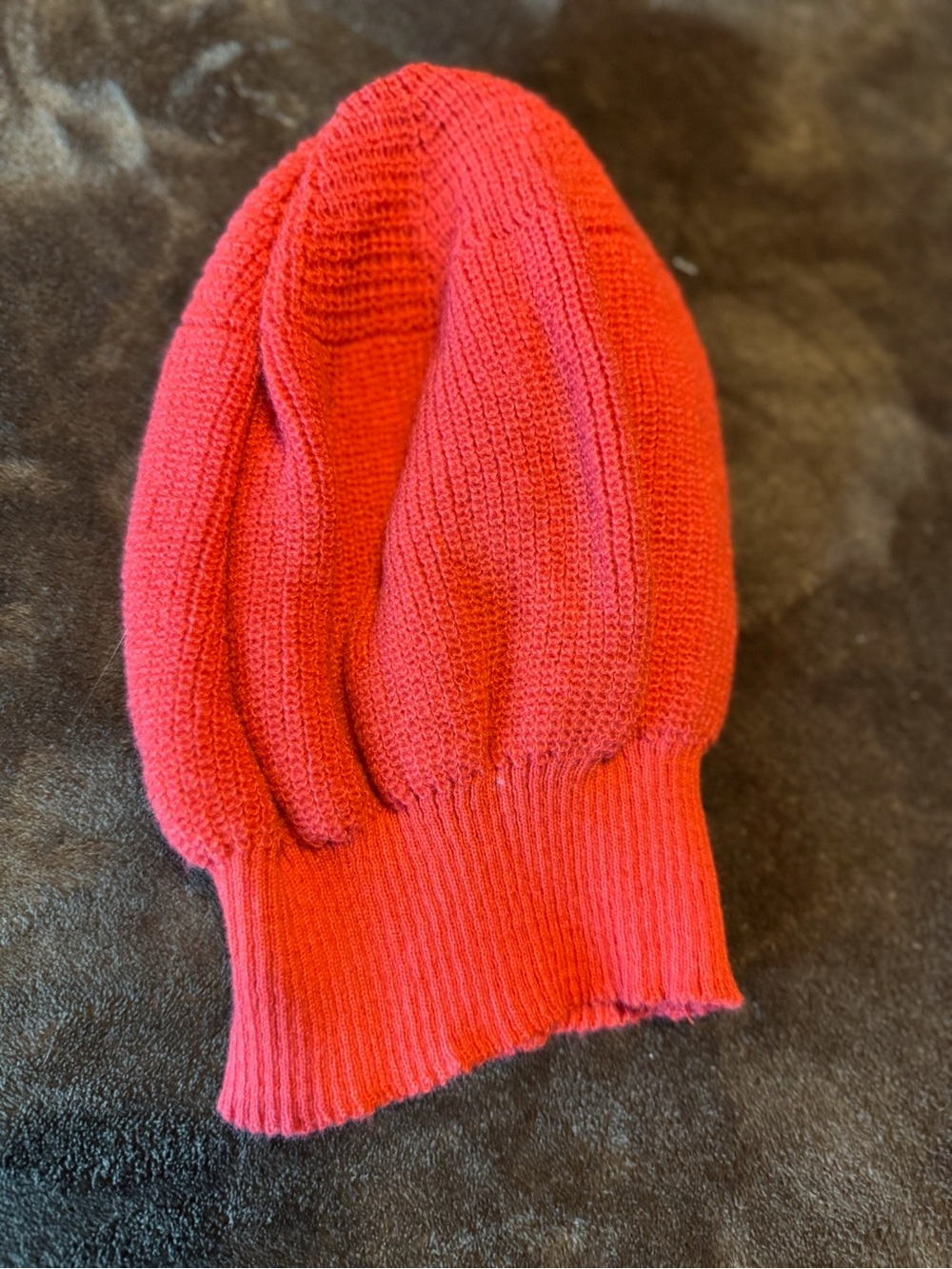 Women’s Red Knit Beanie Hat - Classic Ribbed Cuff